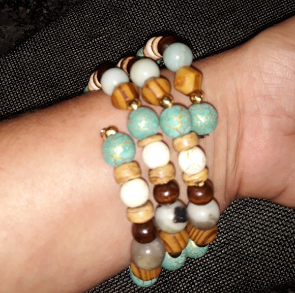 Aqua Earth Bracelet - Picture 3 of 3